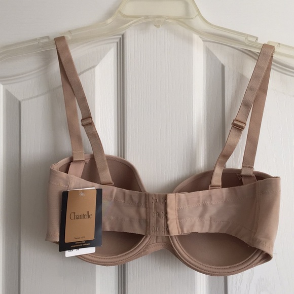 Chantelle Women’s Padded Underwire Bra - Picture 3 of 6